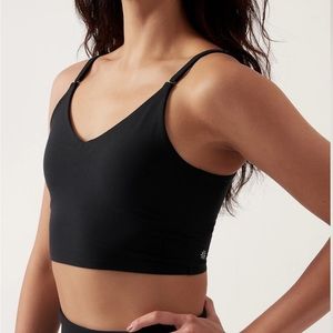 Athleta Elation V-neck Crop D-DD